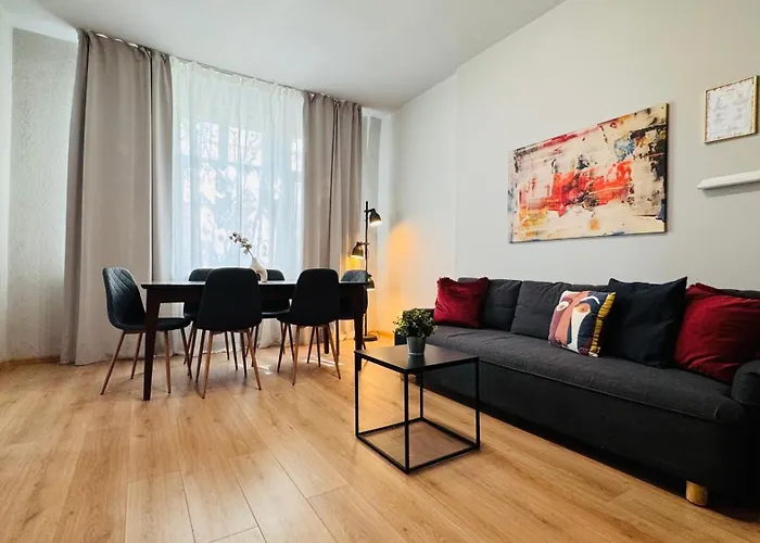 Ideal Home - Spacious & Modern Accommodation Near Unirii Square Bucureşti