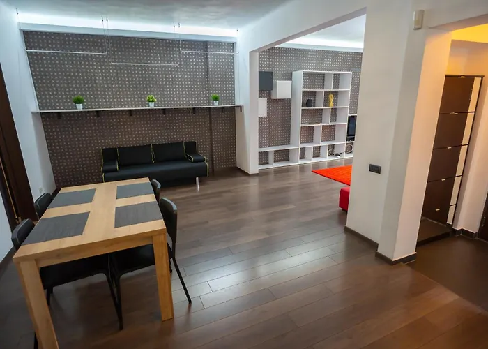 Cozy&Spacious Apartment near Victoriei Square Bucureşti