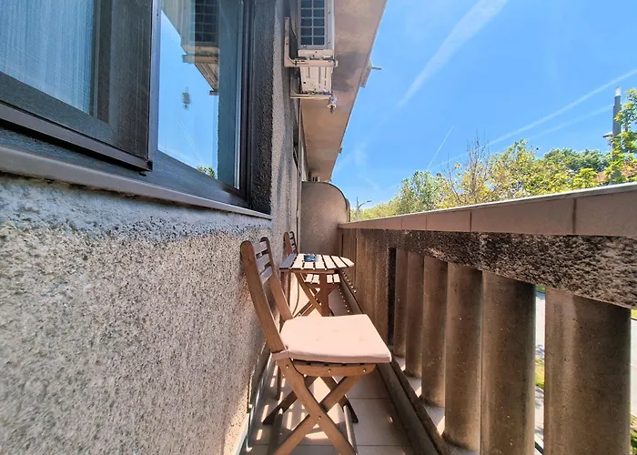 Central Pearl Studio Bucureşti