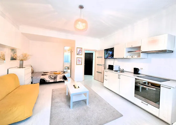 Central Pearl Studio Bucureşti