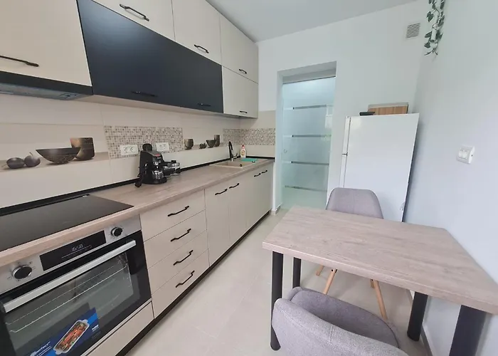 Apartament modern Metrou Titan - Miniș Bucureşti