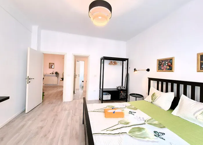 Downtown Spacious Retreat Bucureşti