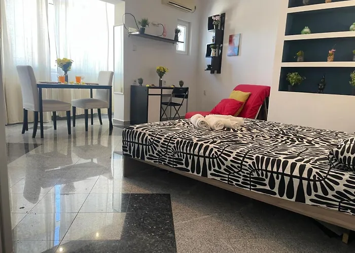 Nice Studio In The Heart Of City Bucureşti