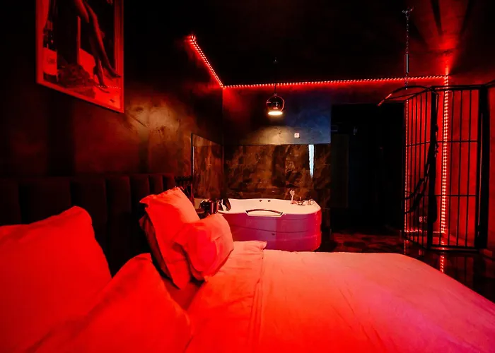 Luxury Jacuzzi Love Room Bucureşti
