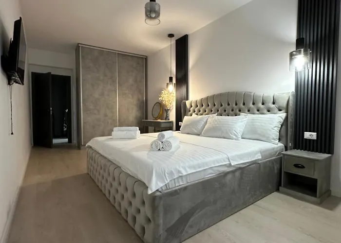 Modern 2Br Apartment, Free Parking, Near City Center & Metro Bucureşti
