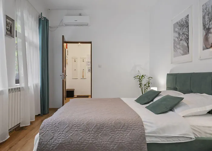 White House- Oază urbană cu grădină privată Apartment Bucureşti