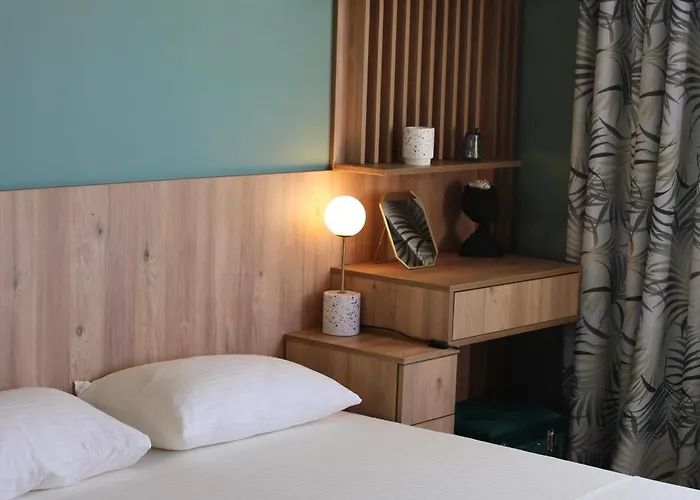 Sunset Park Apartment Bucureşti