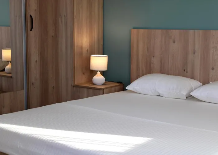 Sunset Park Apartment Bucureşti