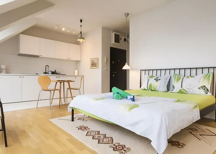 Central Glow Studio Bucureşti