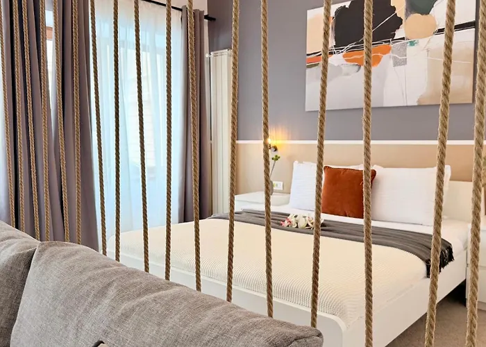 Best Location Old Town - New Studio Bucureşti