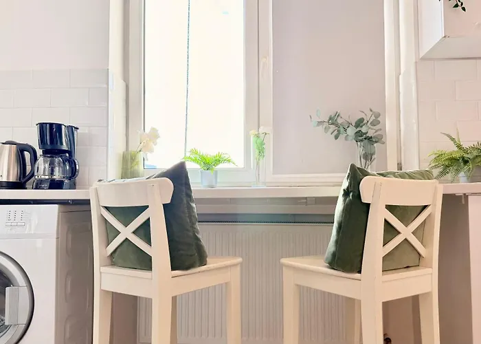 Read All About It - Stylish Central Studio Bucureşti