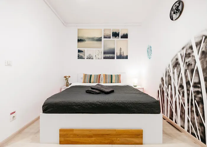 Premium Skyline Studio With Free Parking & Panoramic View Bucureşti