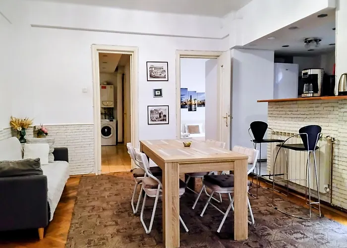 Downtown Apartment Piața Romana Bucureşti