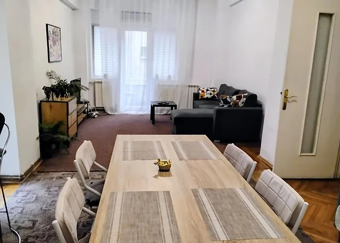 Downtown Apartment Piața Romana Bucureşti