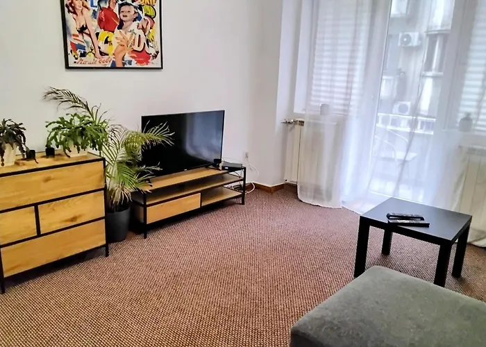 Luxury Apartment Piata Romana Bucureşti