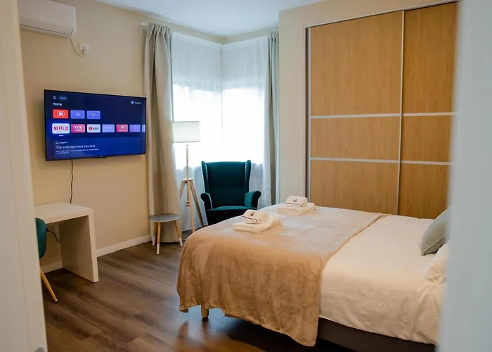 Beautiful new studios&apartments super central location Bucureşti