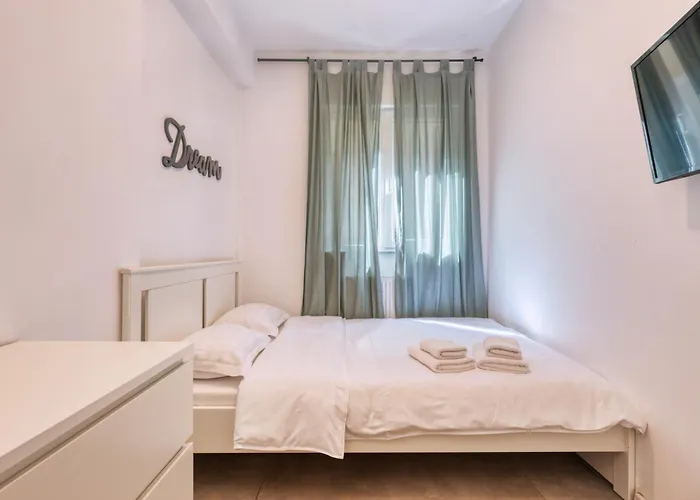 Old Town Apartments Bratianu - City Center Stay Bucureşti