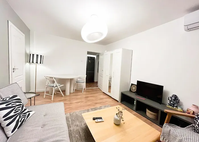 Lola'S Apartament Close To City Center Bucureşti