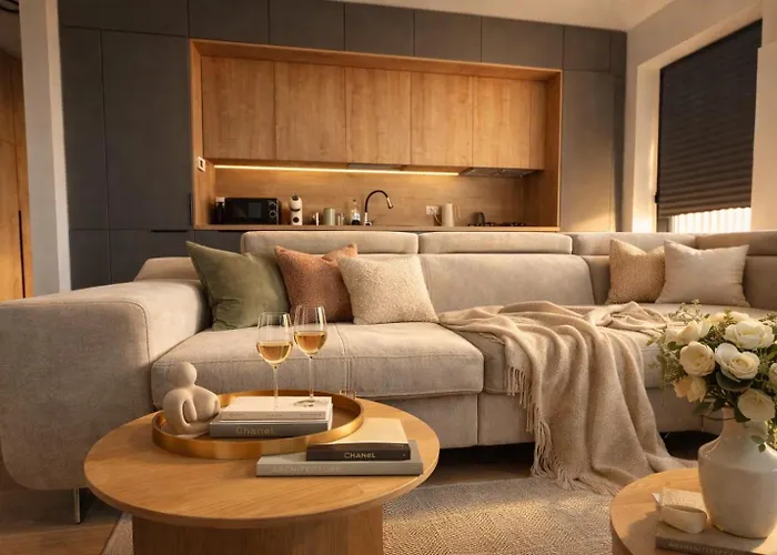High-Rise Luxury Apartment With Free Parking Bucureşti