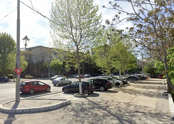 Urban Parkside Retreat Cozy 2-Bed Ap By Metro Apartment Bucureşti