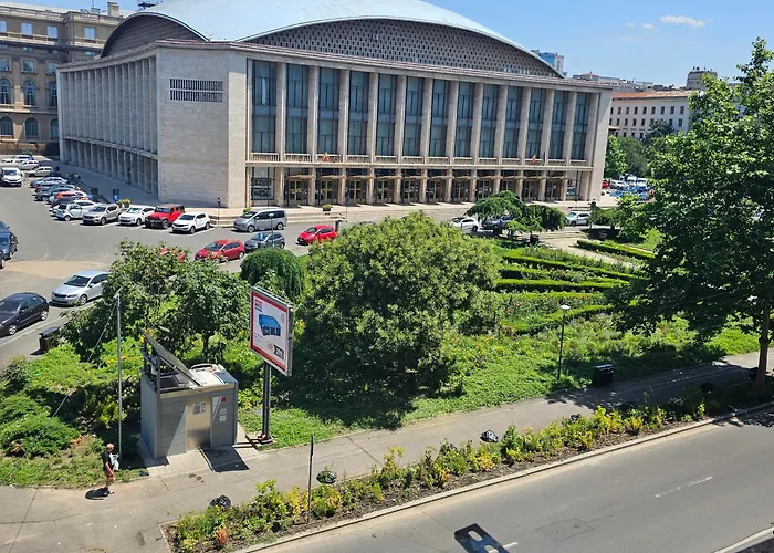 Landmark View - Concerthall - Chic Comfort 1Bdr Bucureşti