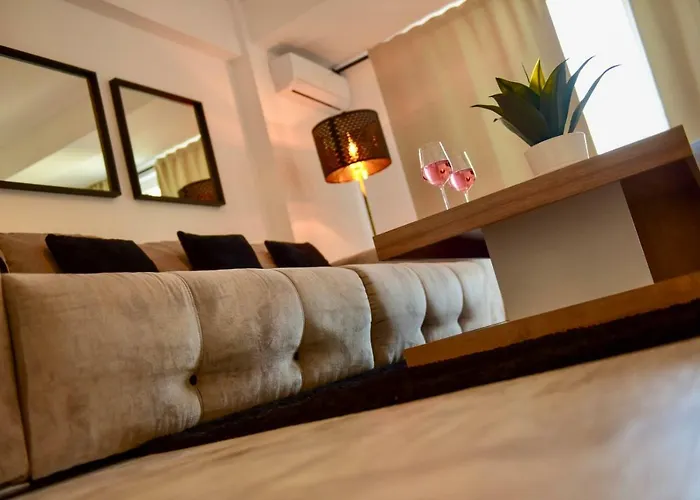 Eric Apartment Bucureşti
