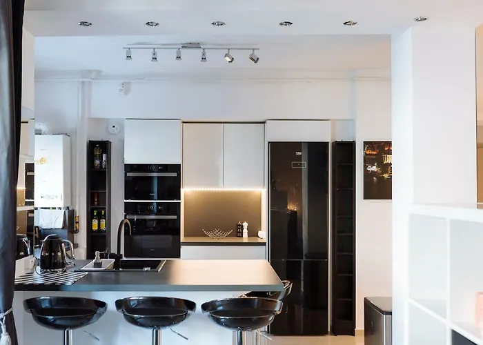 Luxury Flat 8 Near Metro Apartment Bucureşti